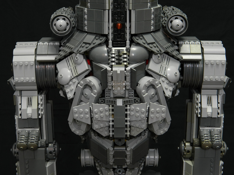 Illustration for article titled Awesome 3-foot-tall Lego jaeger from Pacific Rim is piloted by minifigs